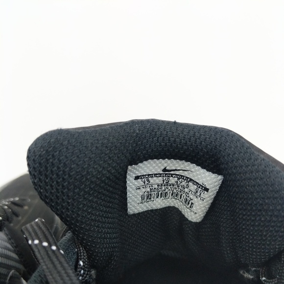 Nike Black and White Metal Baseball Cleats - Picture 3 of 5